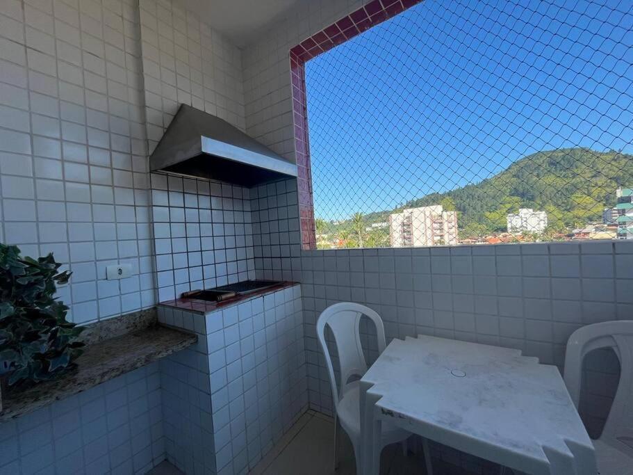 Em Ubatuba! A 100m Da Praia! Apartment